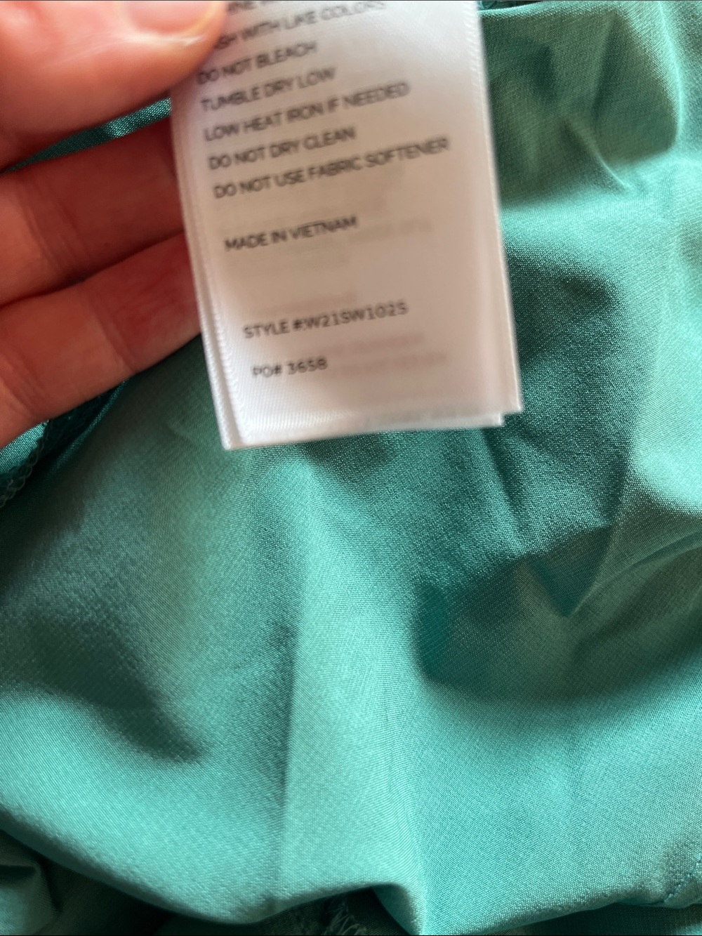 FIGS Catarina One Pocket Scrub Top FREEx Green Size M EUC Medical Uniform - Picture 8 of 8